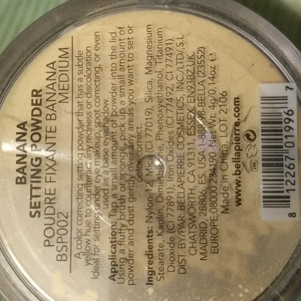 Banana Setting Powder - Picture 2 of 2